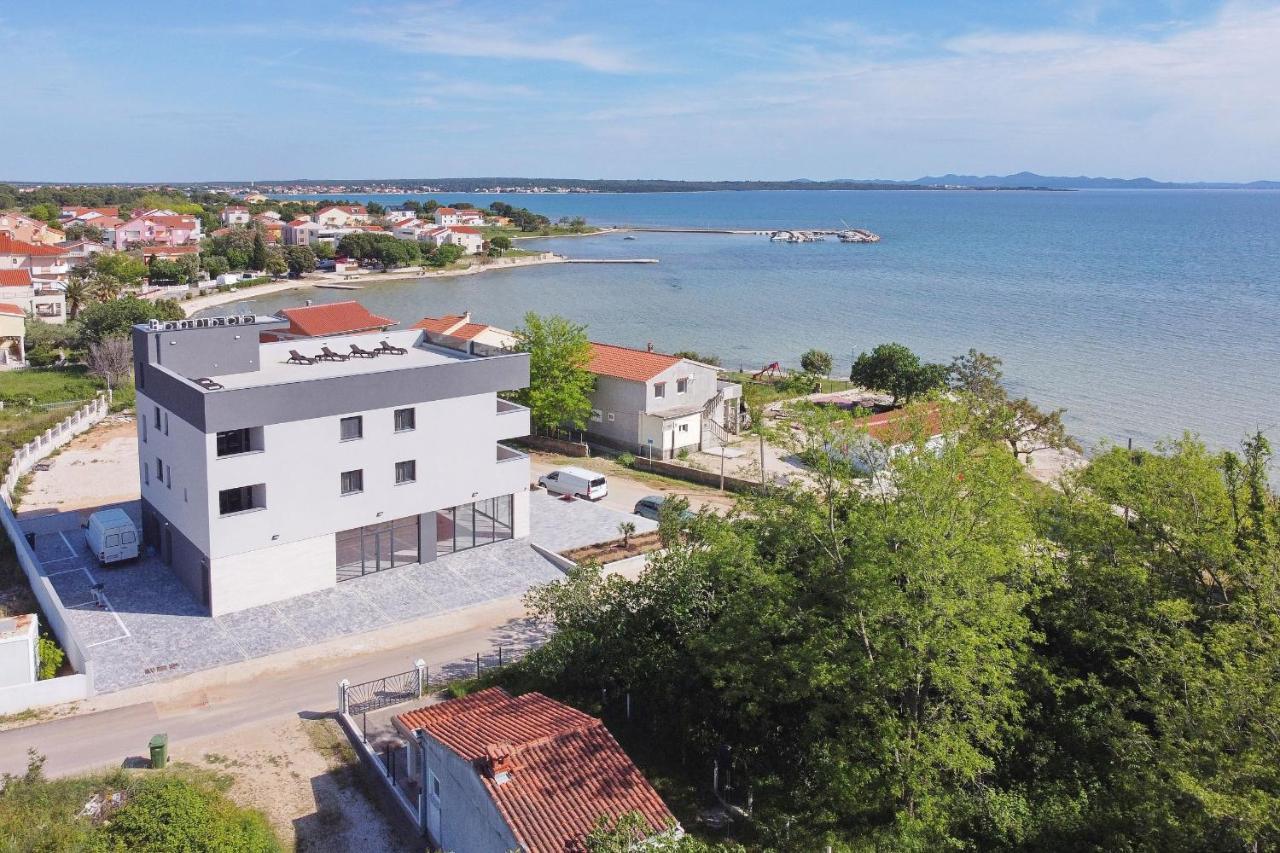 Apartments Bonaca With Jacuzzi Privlaka  Kültér fotó
